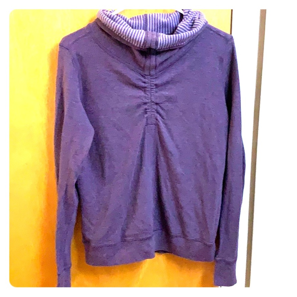 Lululemon Reversible sweatshirt